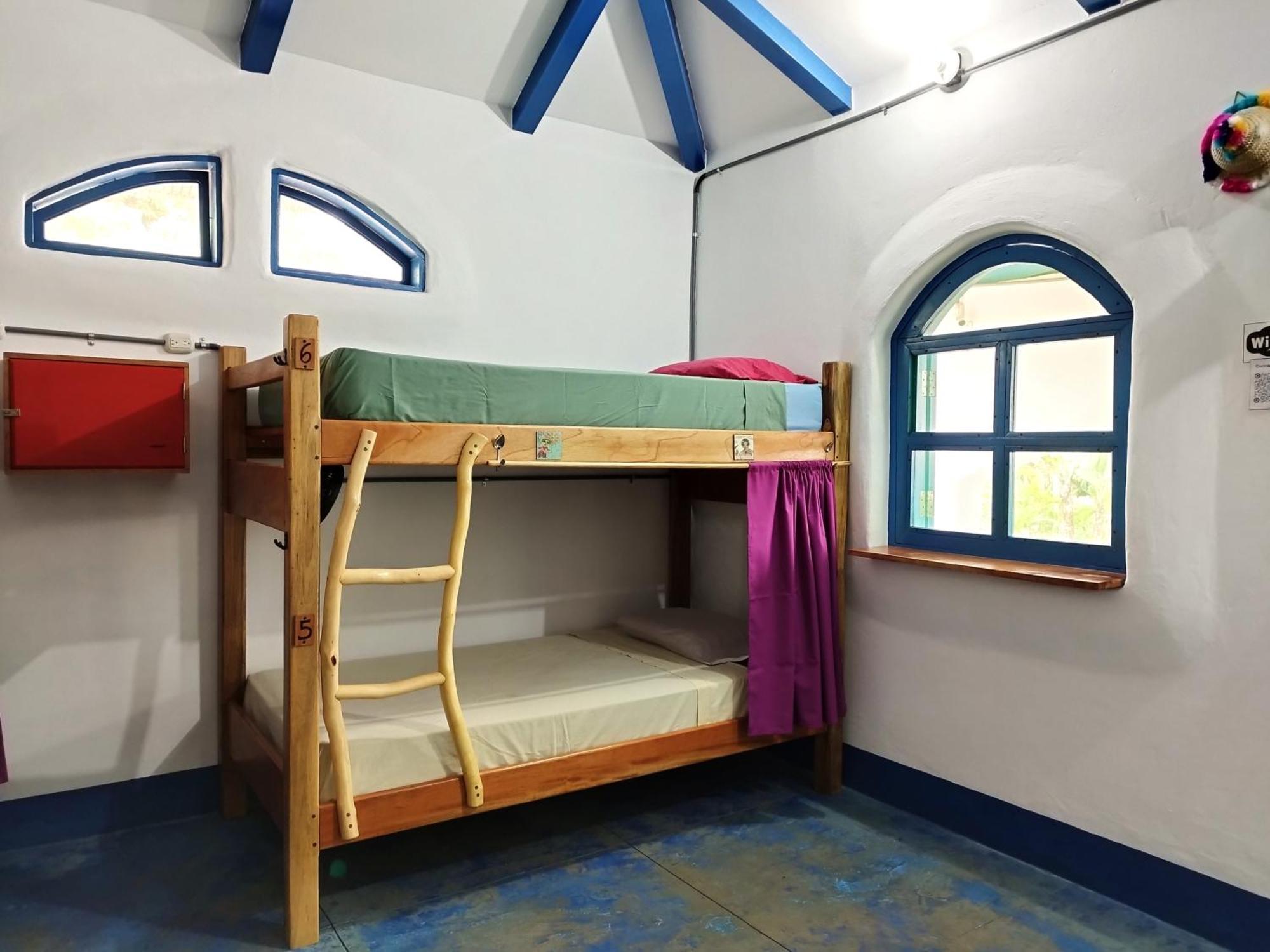 La Urraca Loca Hostel Balgue Eksteriør billede